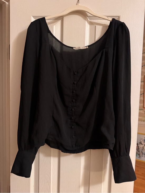 Abercrombie & Fitch Tops - Abercrombie & Fitch Black Long-Sleeve Scoop Neck Blouse with Button Details